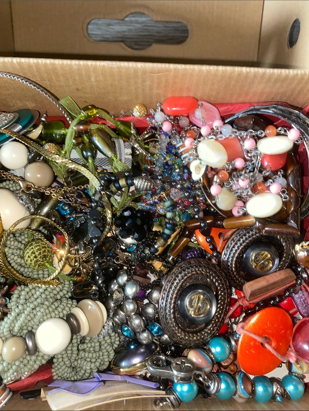 Vintage to Now Repair Crafting recycle Jewelry 3 lbs plus - Picture 6 of 9